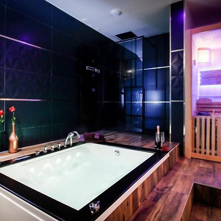 L'Ecrin Champenois - Suite Avec Balneo Et Sauna Prives Chalons-en-Champagne Exterior photo